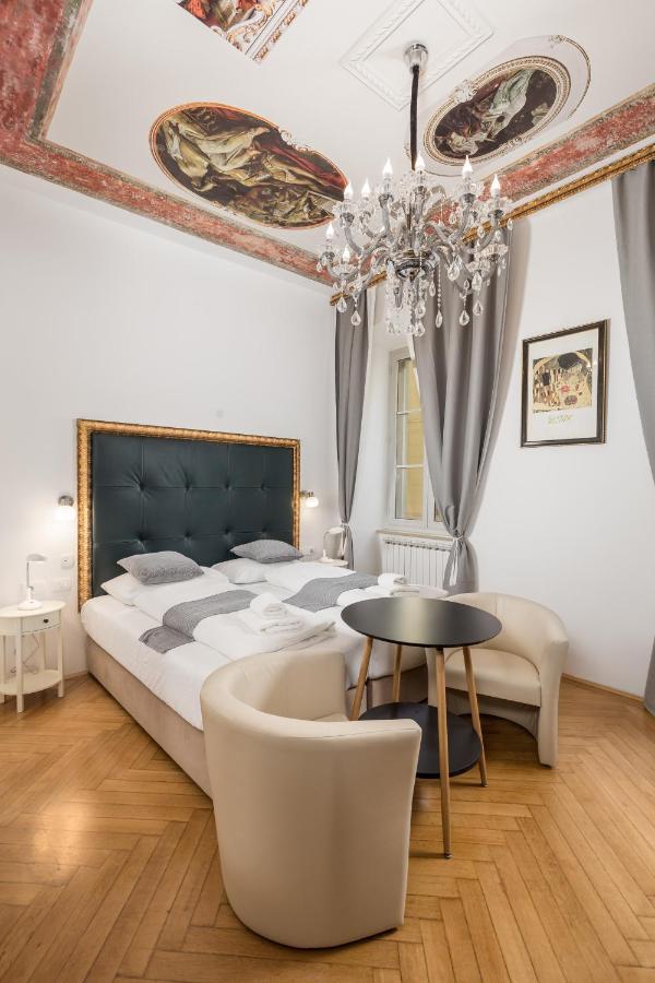 Apartments Art Teatro Rijeka Exteriér fotografie